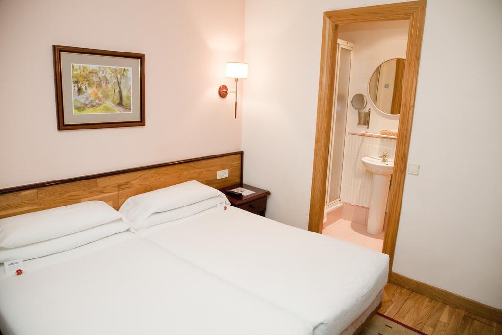 Hostal Navarra Pamplona Exterior foto